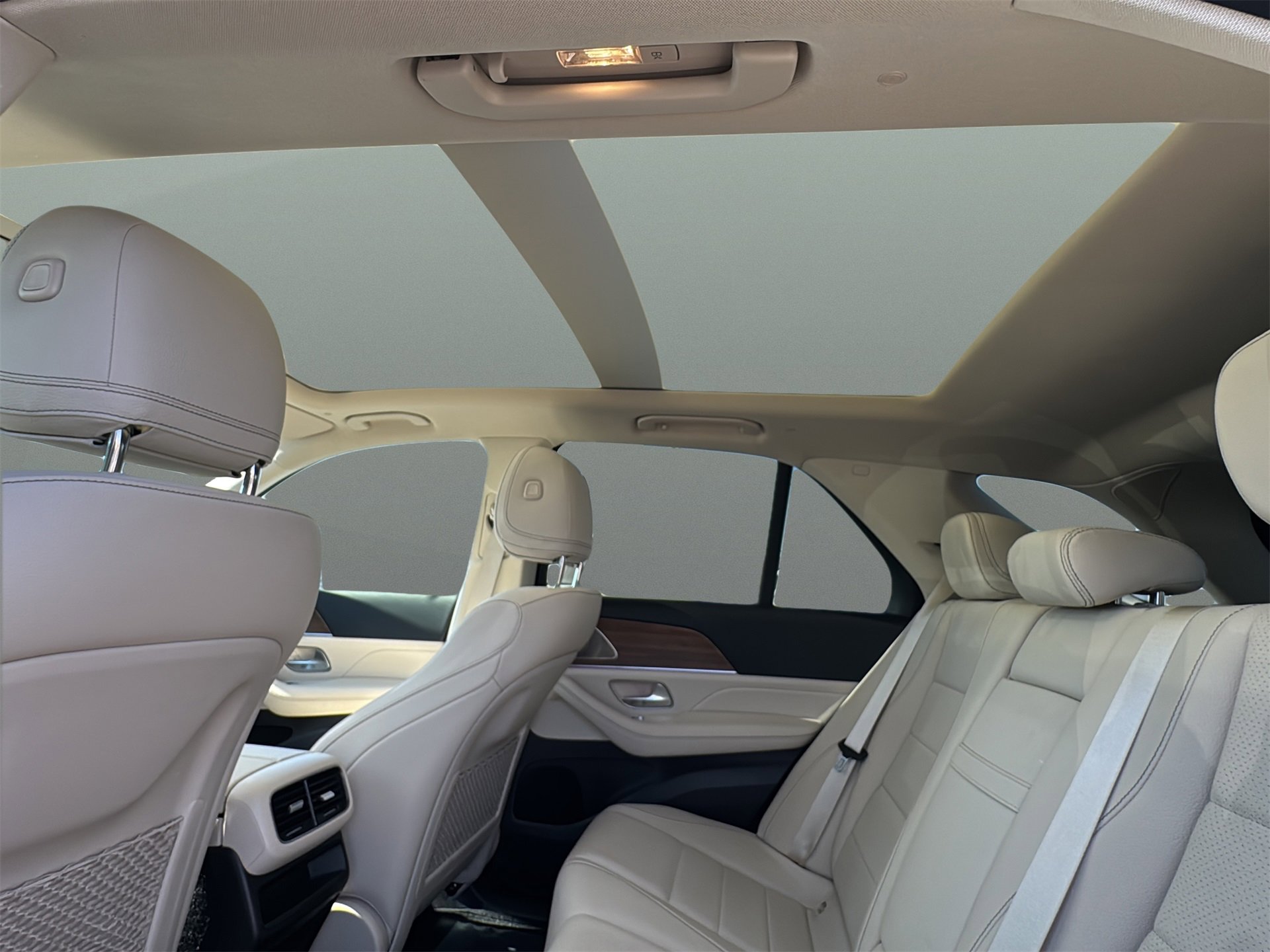 Certified 2024 Mercedes-Benz GLE 450 4MATIC image 13