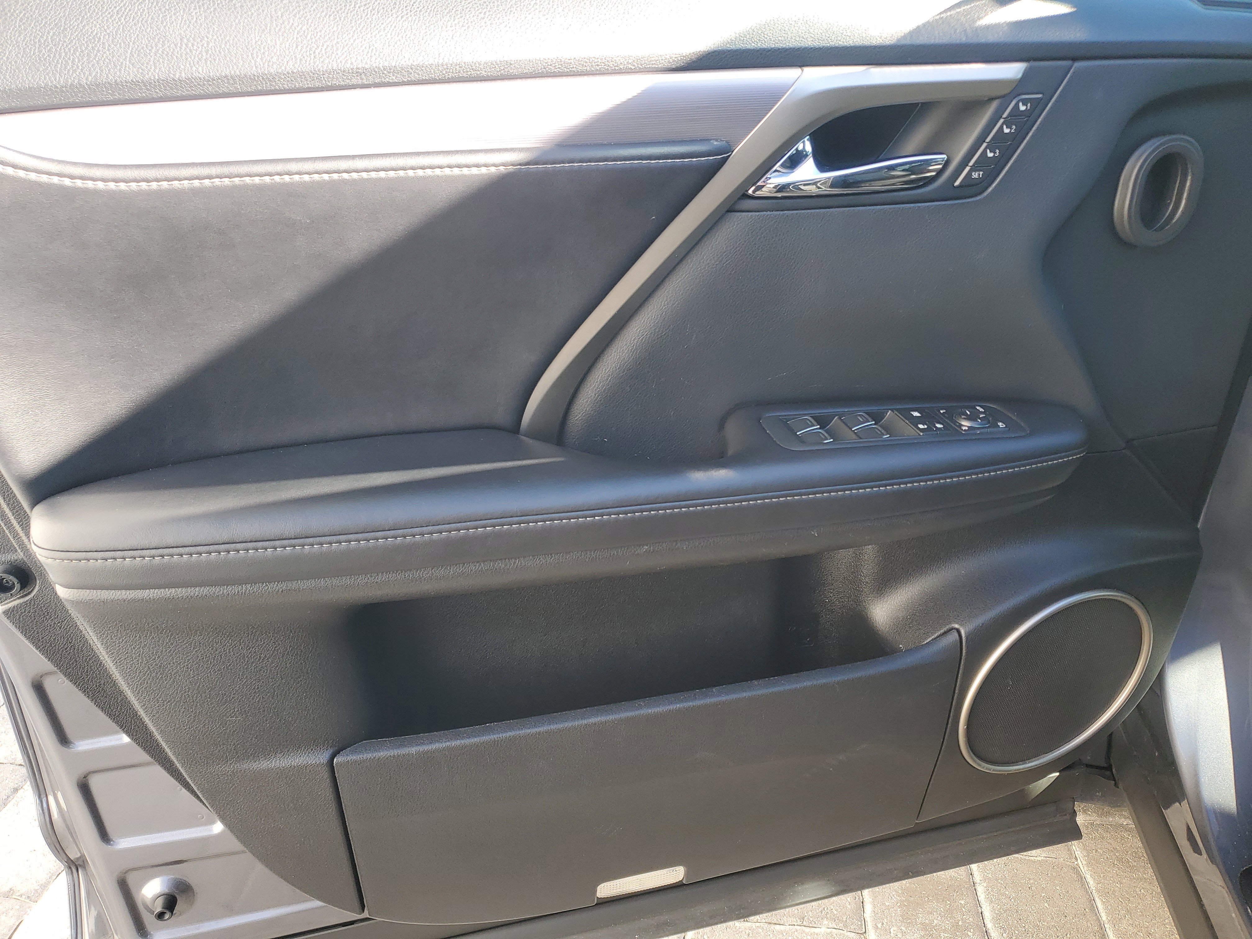 Used 2019 Lexus RX 450h AWD image 9