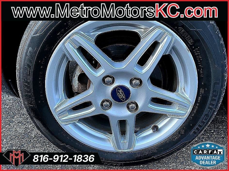 Used 2017 Ford Fiesta SE image 11