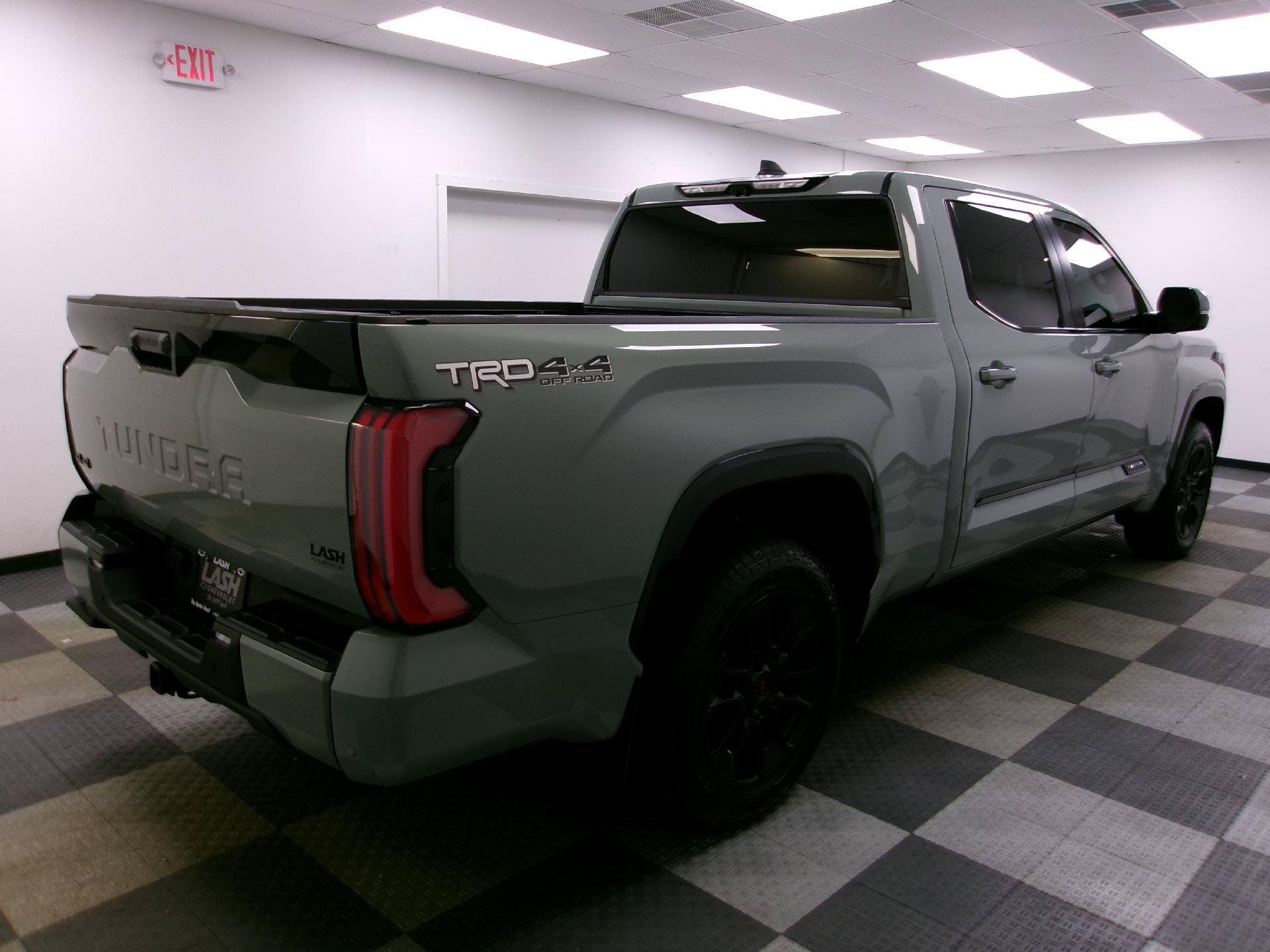 Used 2024 Toyota Tundra Platinum w/ TRD Off-Road Package AWD/4WD image 14