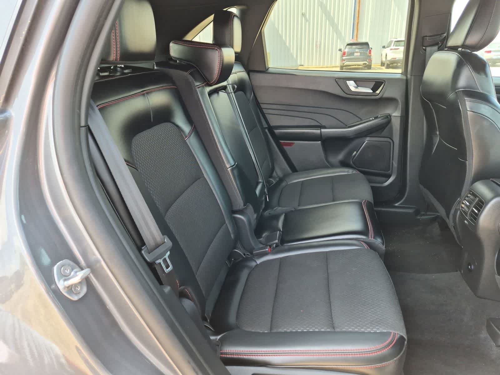 Used 2025 Ford Escape ST-Line FWD image 25