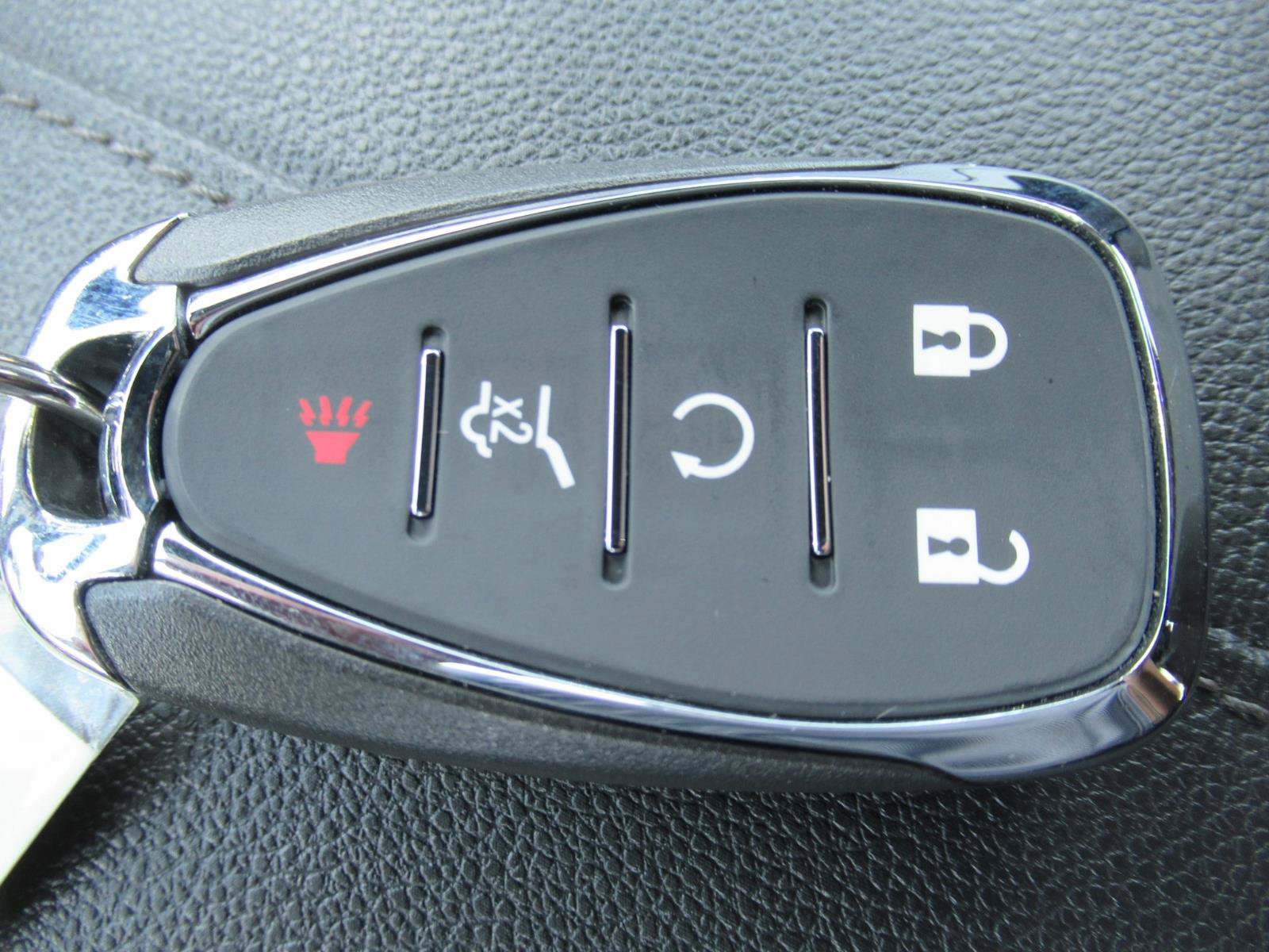 Used 2023 Chevrolet Traverse LT FWD image 30