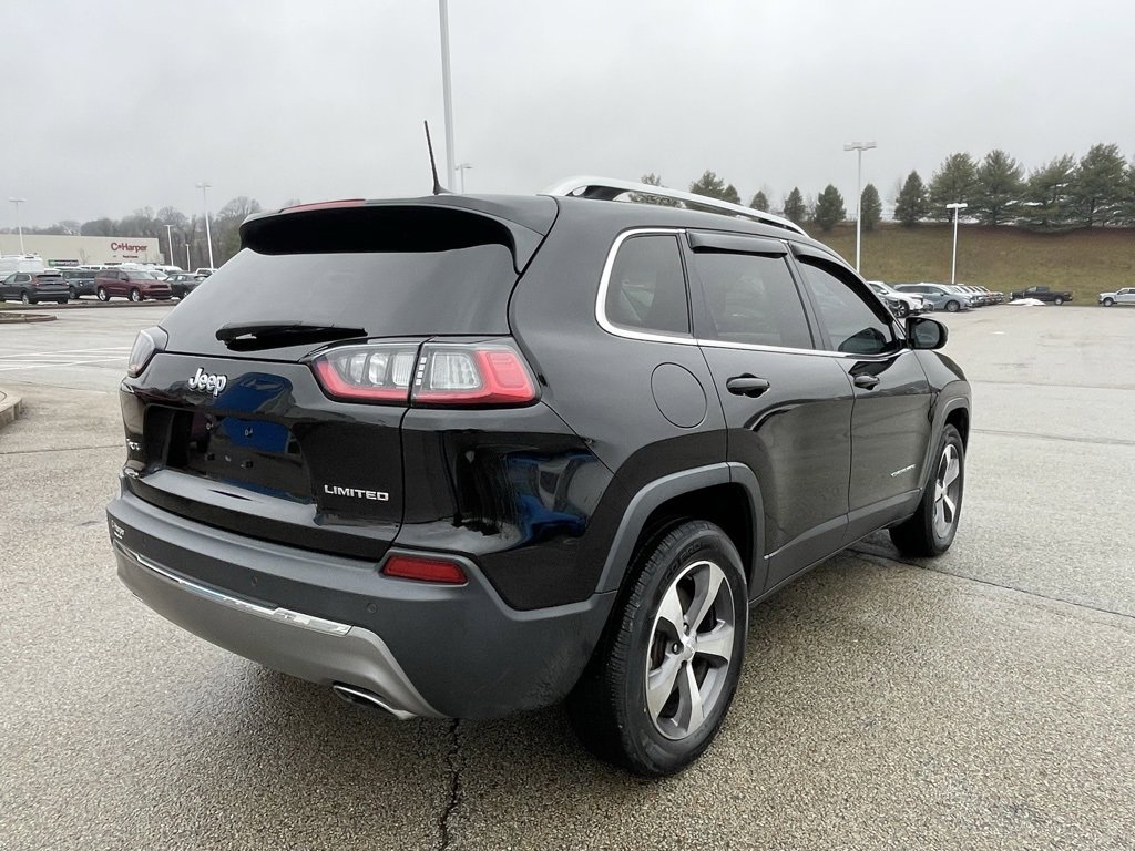 Used 2020 Jeep Cherokee Limited image 3