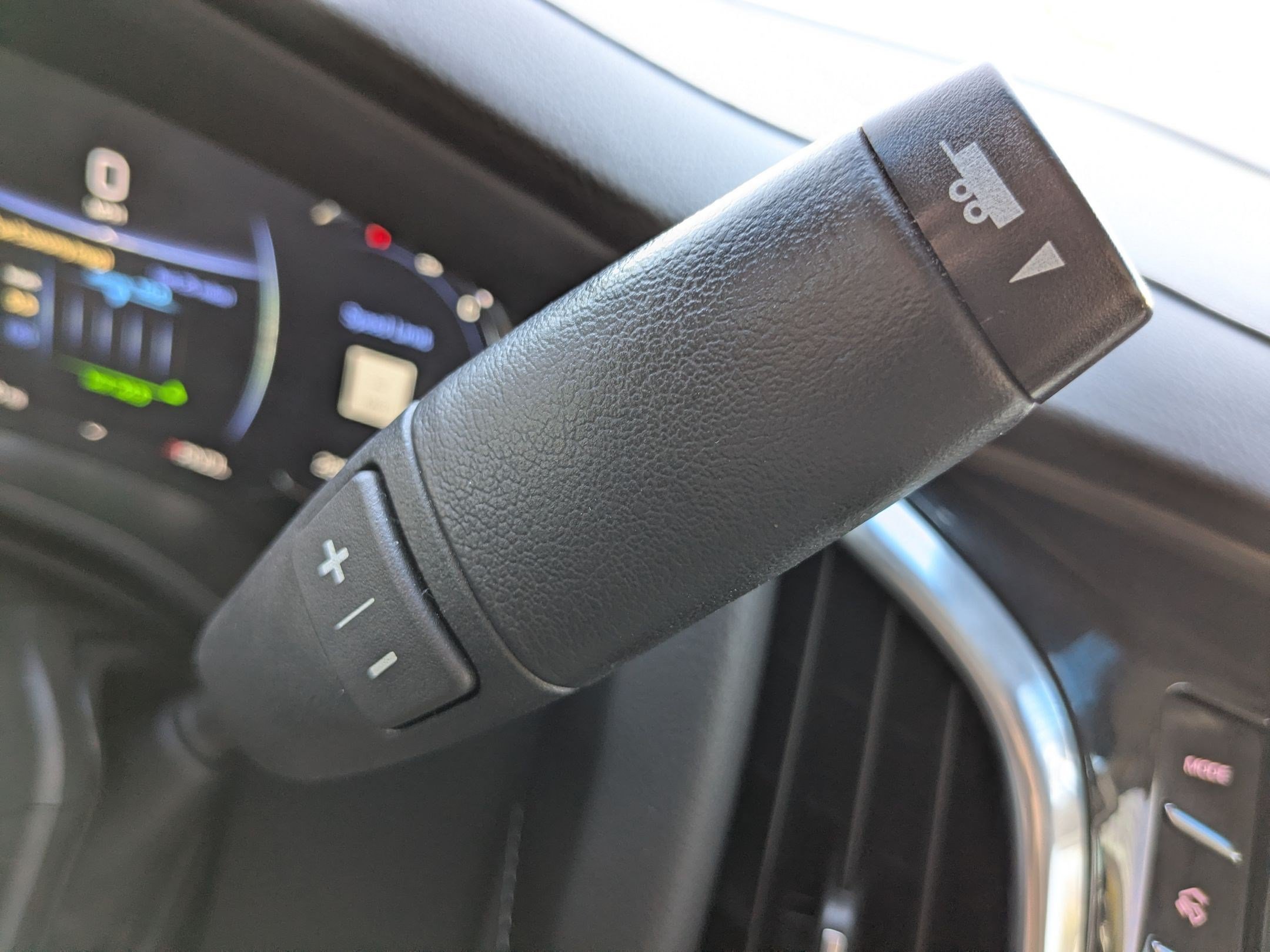Used 2020 Cadillac Escalade ESV Luxury AWD/4WD image 25
