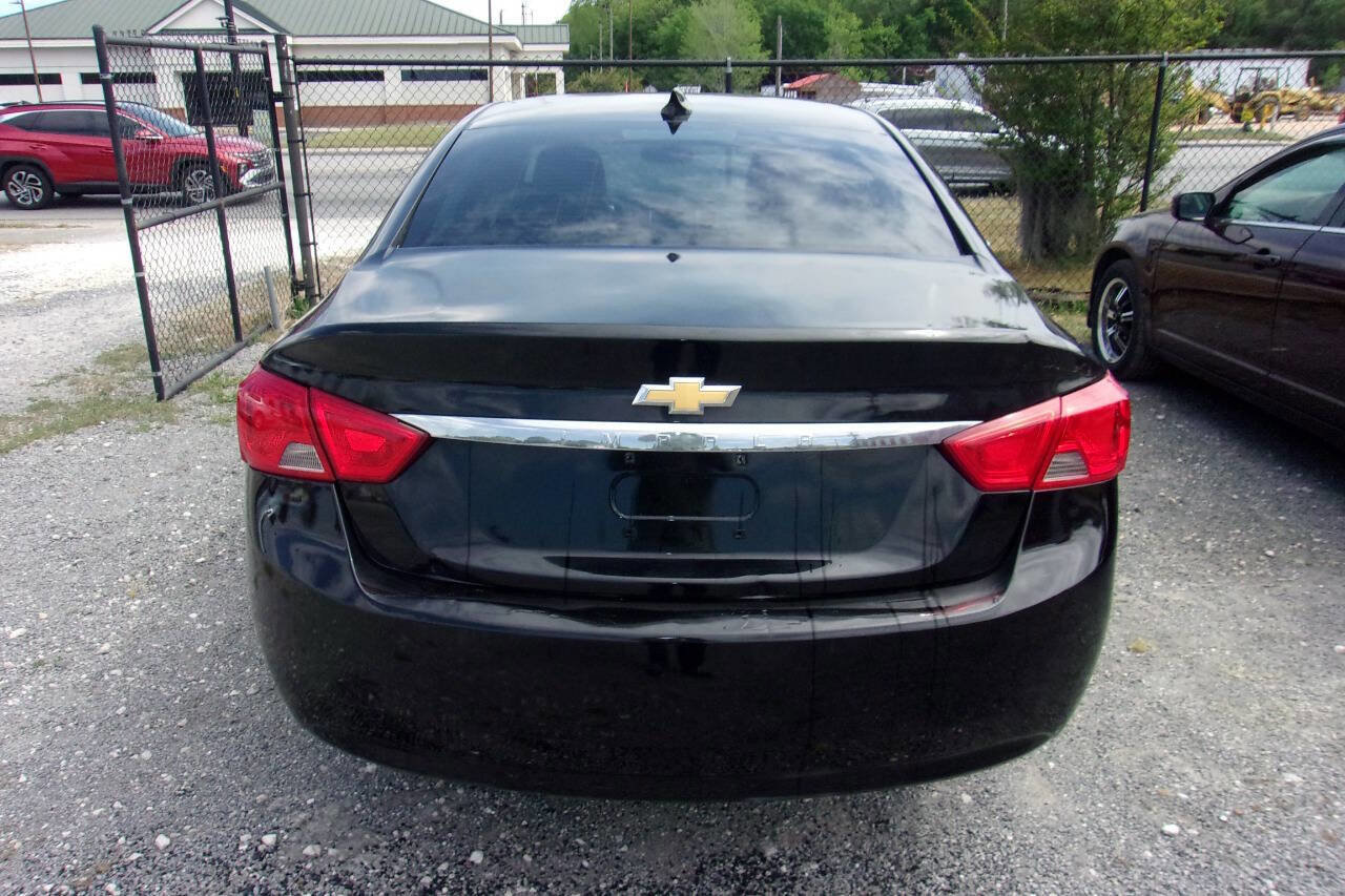 Used 2017 Chevrolet Impala LT FWD image 13