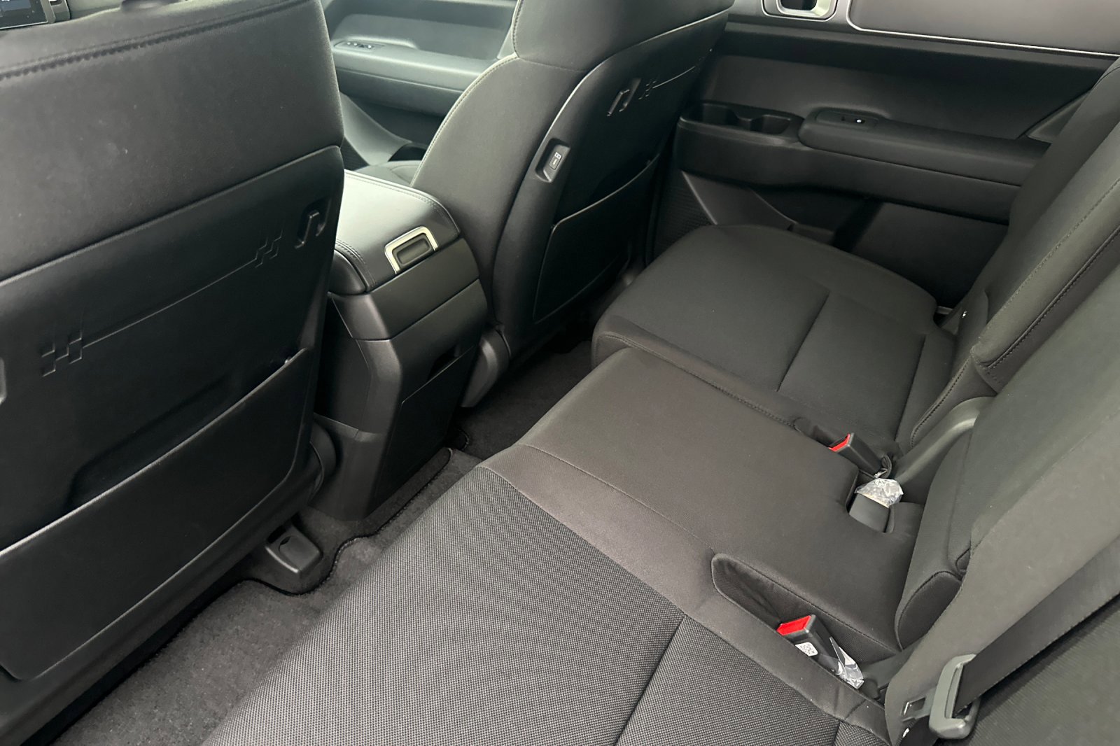 New 2026 Hyundai Santa Fe SE image 12