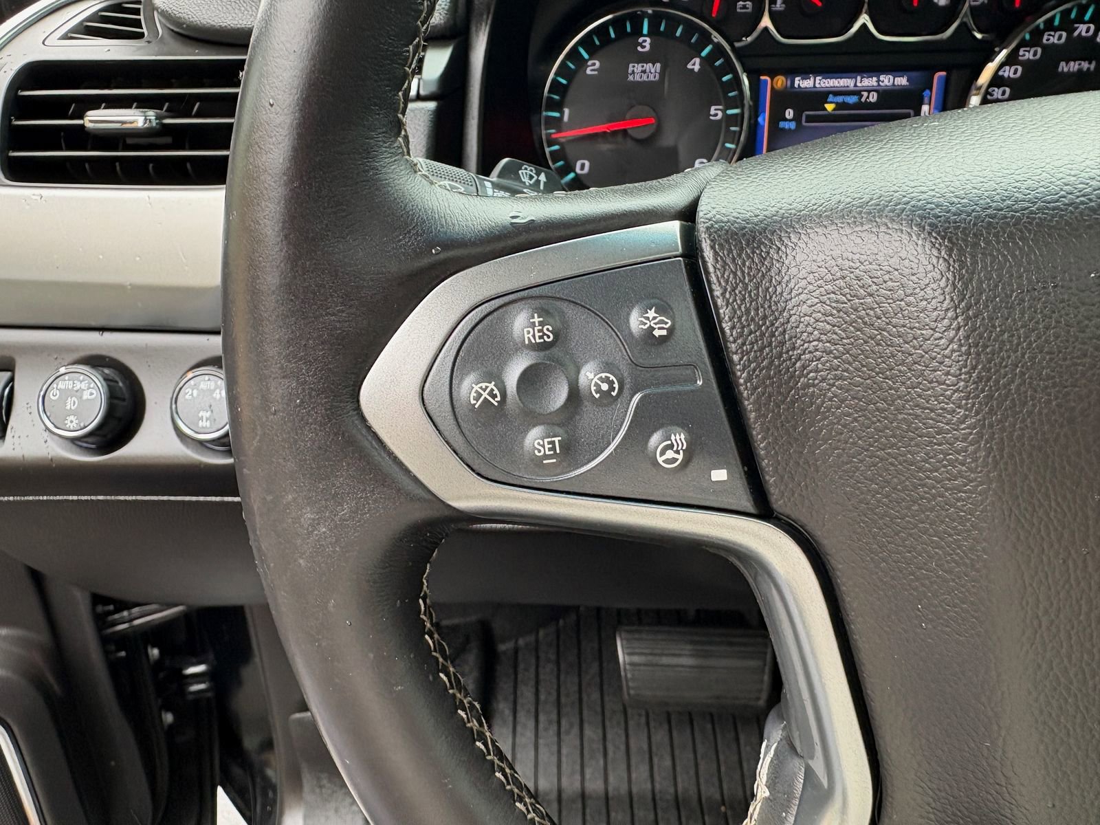 Used 2015 Chevrolet Suburban LTZ AWD/4WD image 41