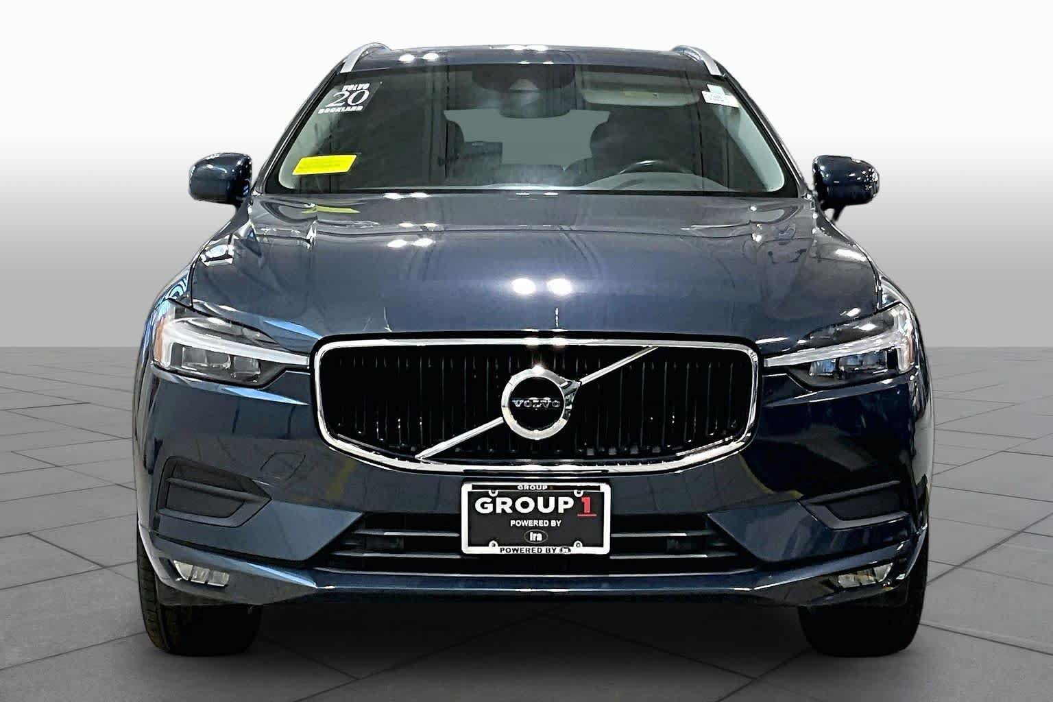 Used 2021 Volvo XC60 T5 Momentum w/ Premium Package AWD/4WD image 4
