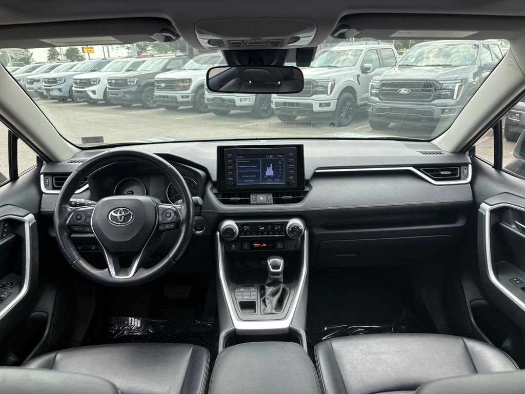 Used 2019 Toyota RAV4 XLE Premium AWD/4WD image 26