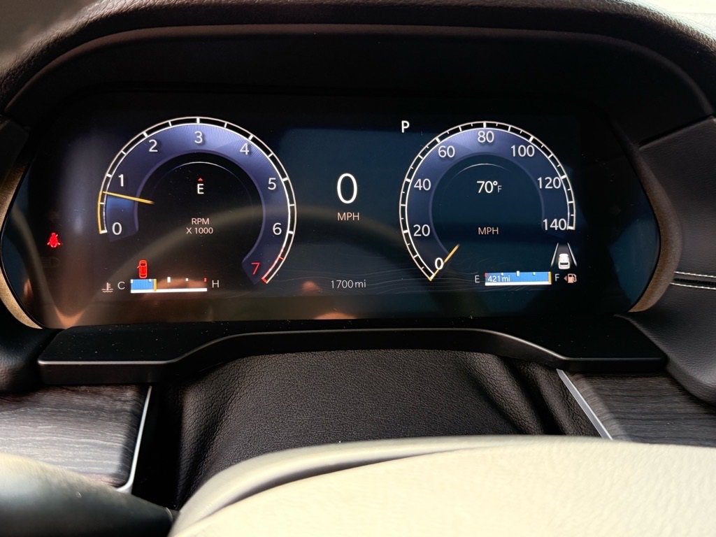 Used 2025 Jeep Grand Cherokee Limited w/ Black Appearance Package image 20