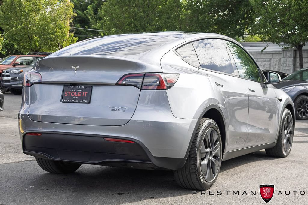 Used 2025 Tesla Model Y Long Range AWD/4WD image 21