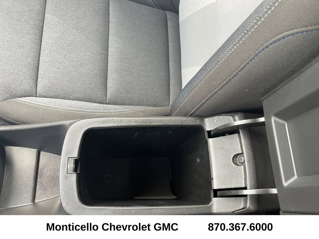 Used 2025 Chevrolet Trax LS image 19