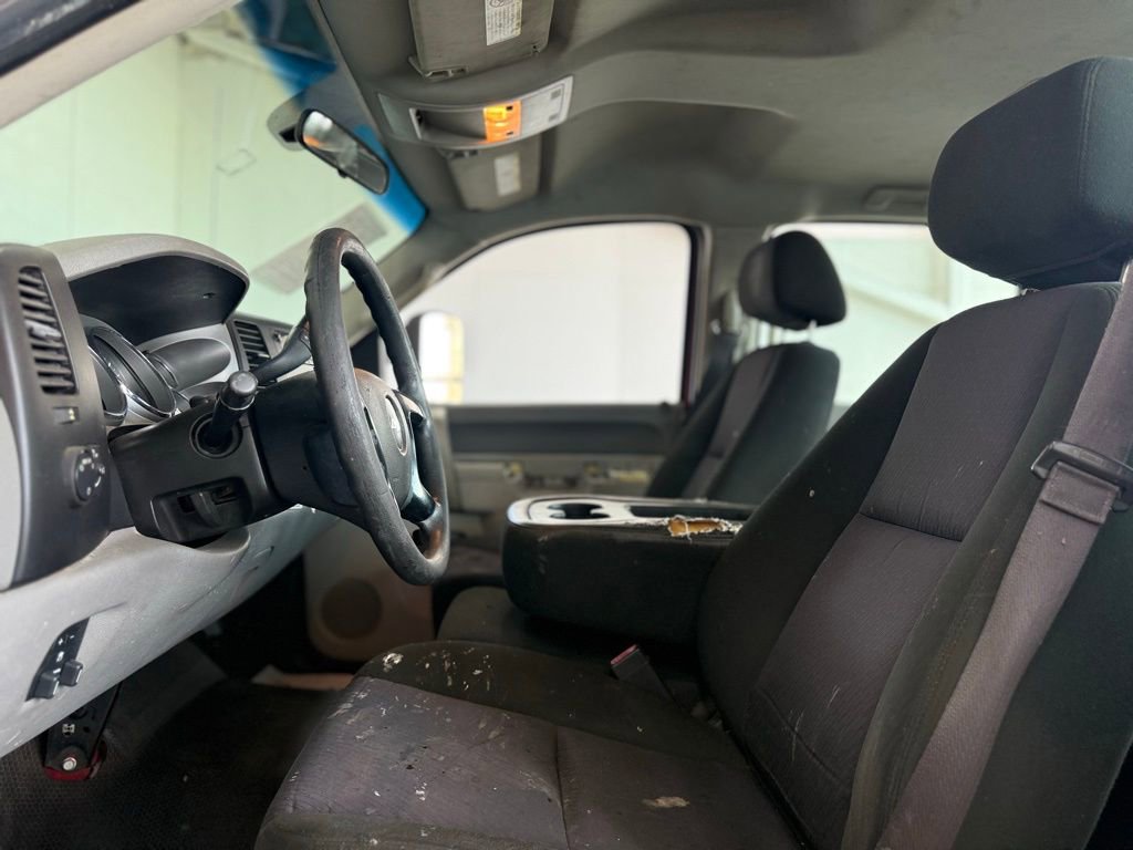 Used 2013 Chevrolet Silverado 3500 W/T image 25