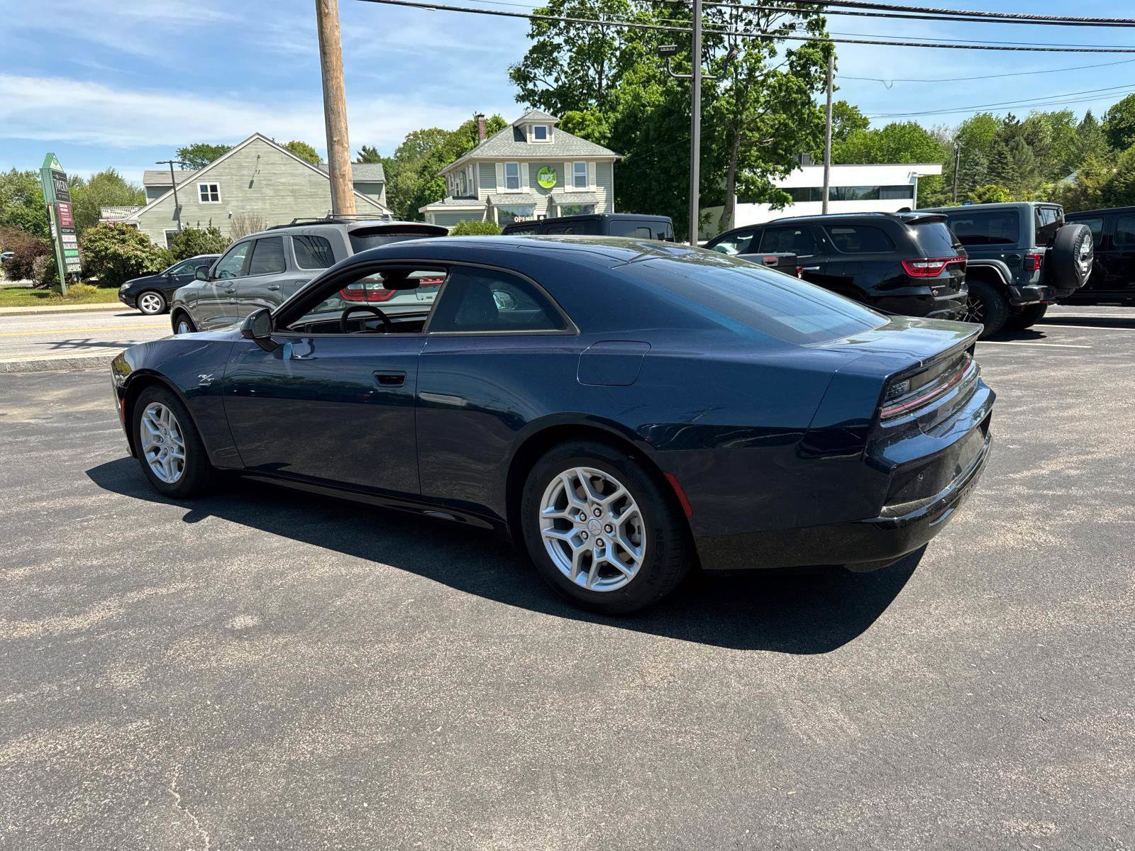 Used 2025 Dodge Charger Daytona R/T w/ Quick Order Package 25M R/T AWD/4WD image 3