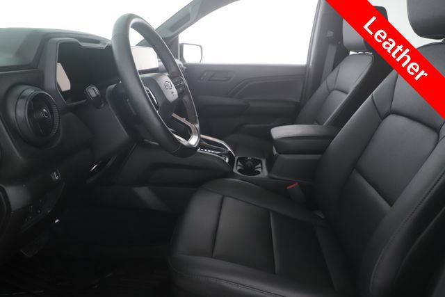 Used 2026 Chevrolet Colorado Trail Boss AWD/4WD image 16