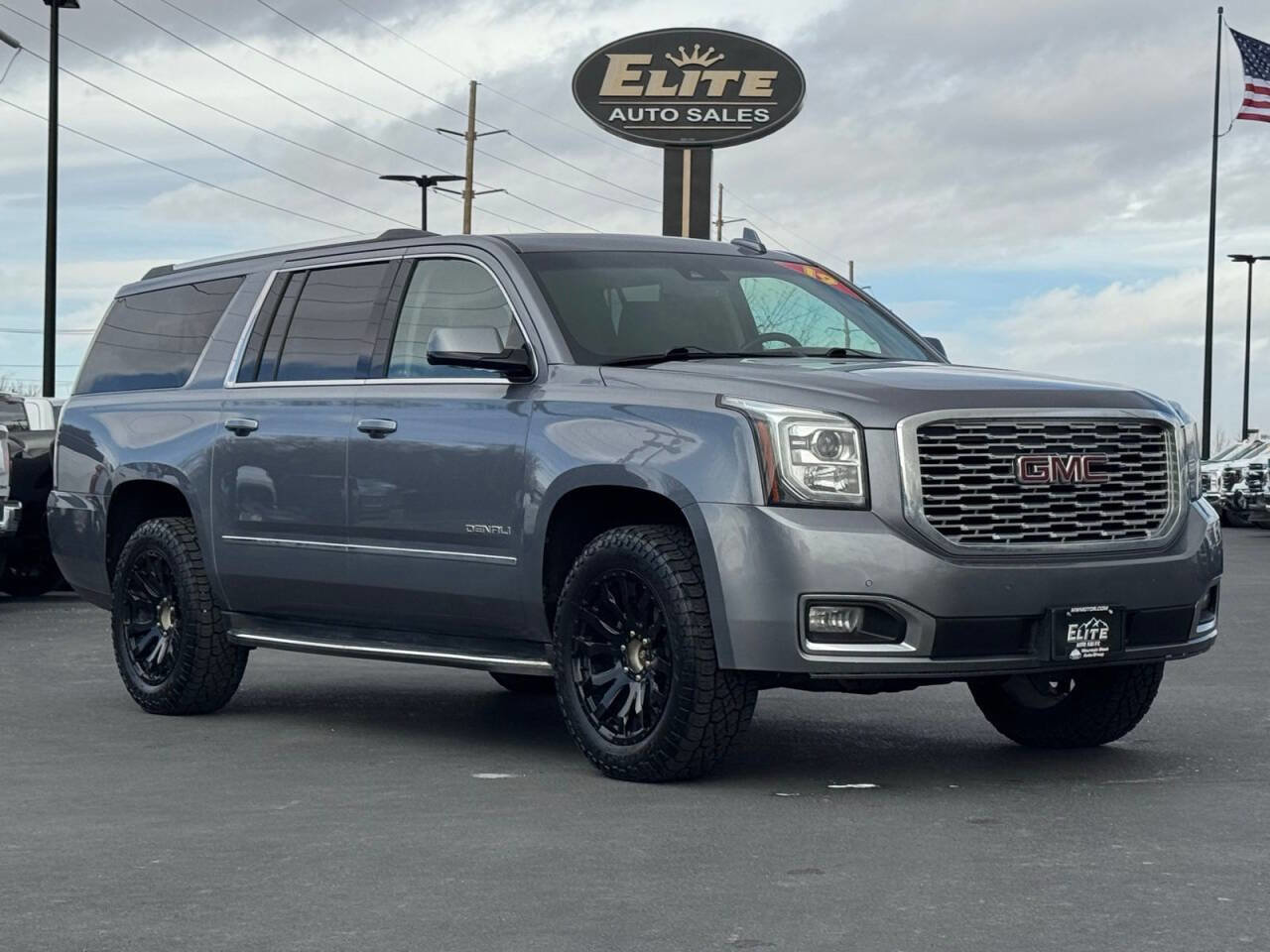 Used 2019 GMC Yukon XL Denali AWD/4WD image 1