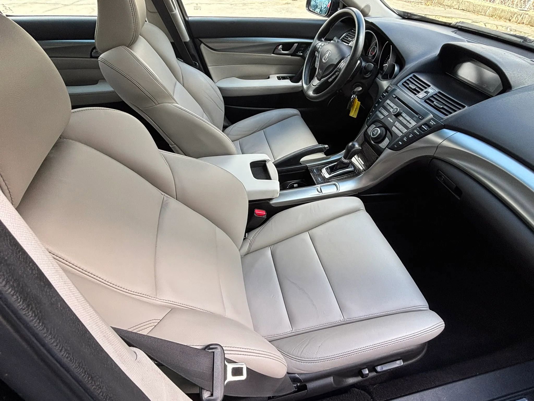 Used 2009 Acura TL SH-AWD image 19