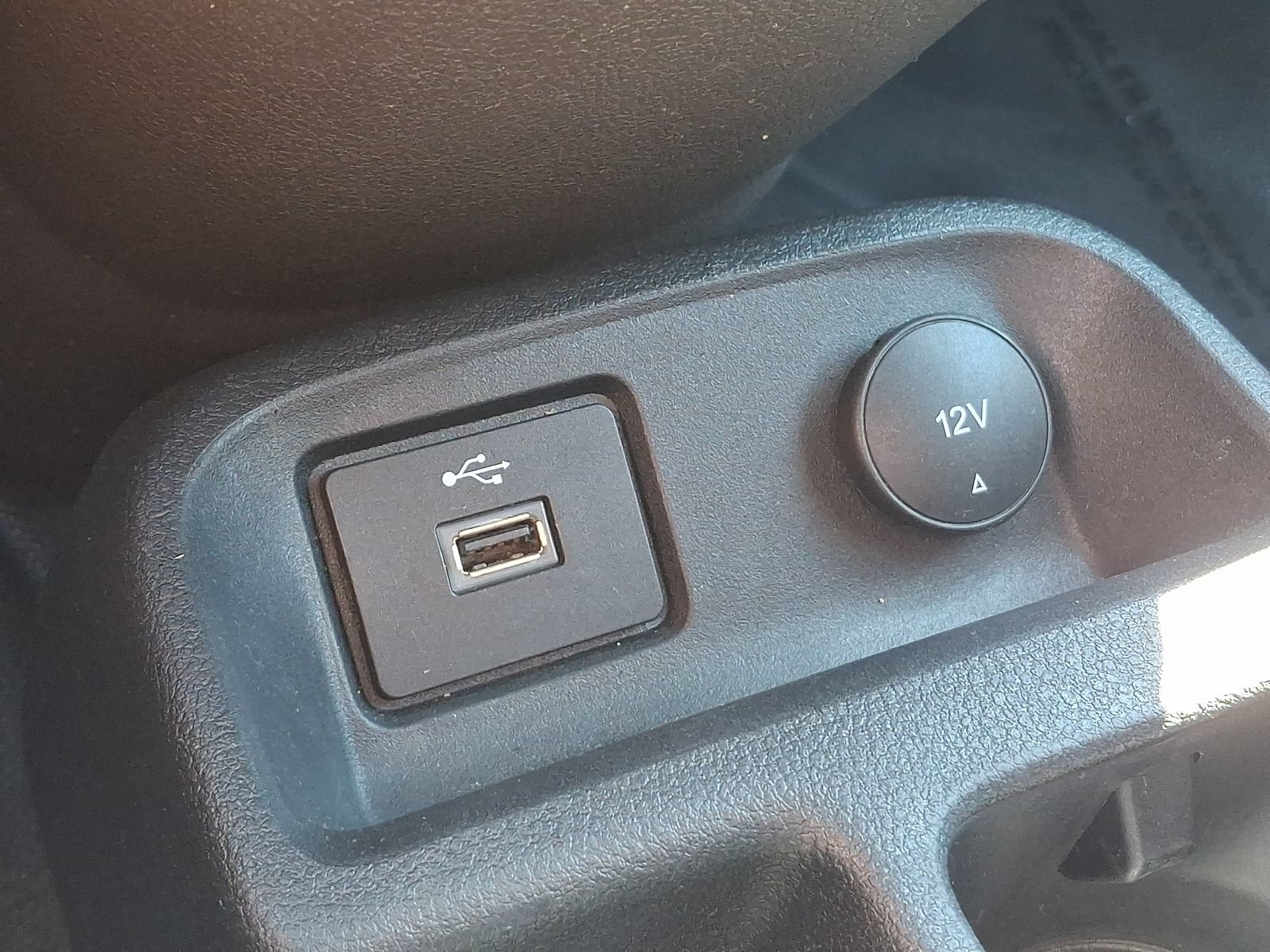 Used 2021 Ford Transit Connect XL FWD image 25
