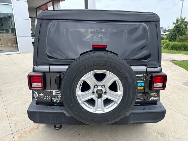 Used 2018 Jeep Wrangler Sport AWD/4WD image 6