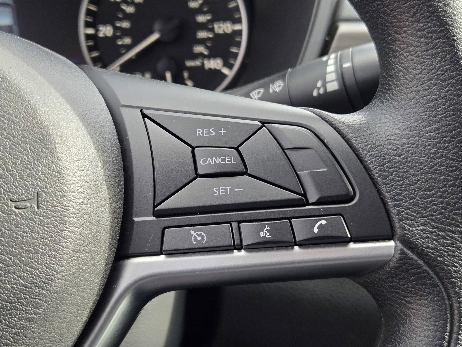 Used 2024 Nissan Altima 2.5 SV image 22