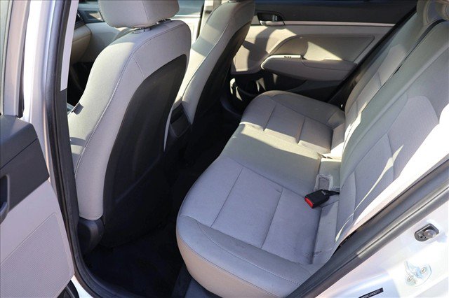 Used 2017 Hyundai Elantra SE FWD image 22