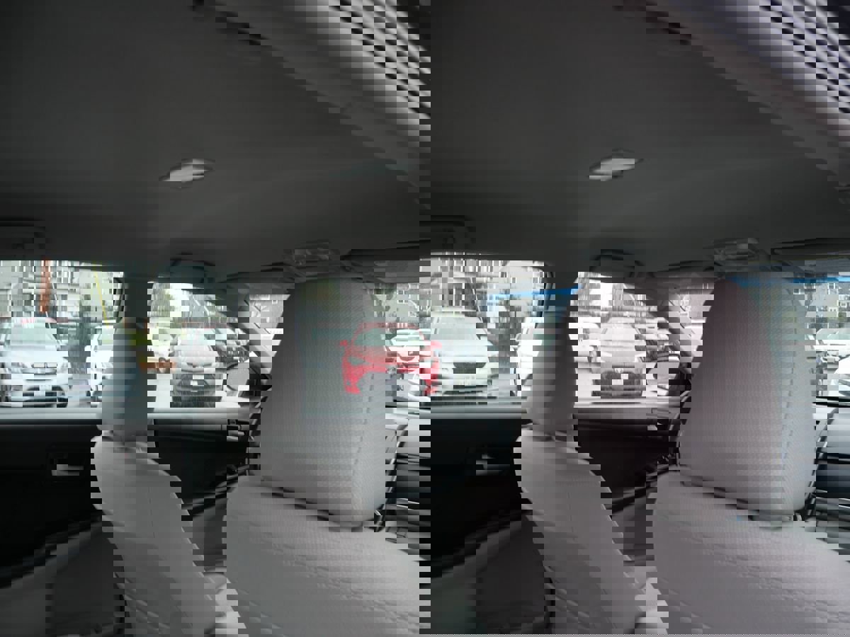 Used 2012 Toyota Camry LE image 22