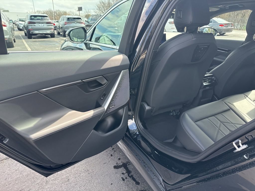 Used 2024 BMW 530i image 12