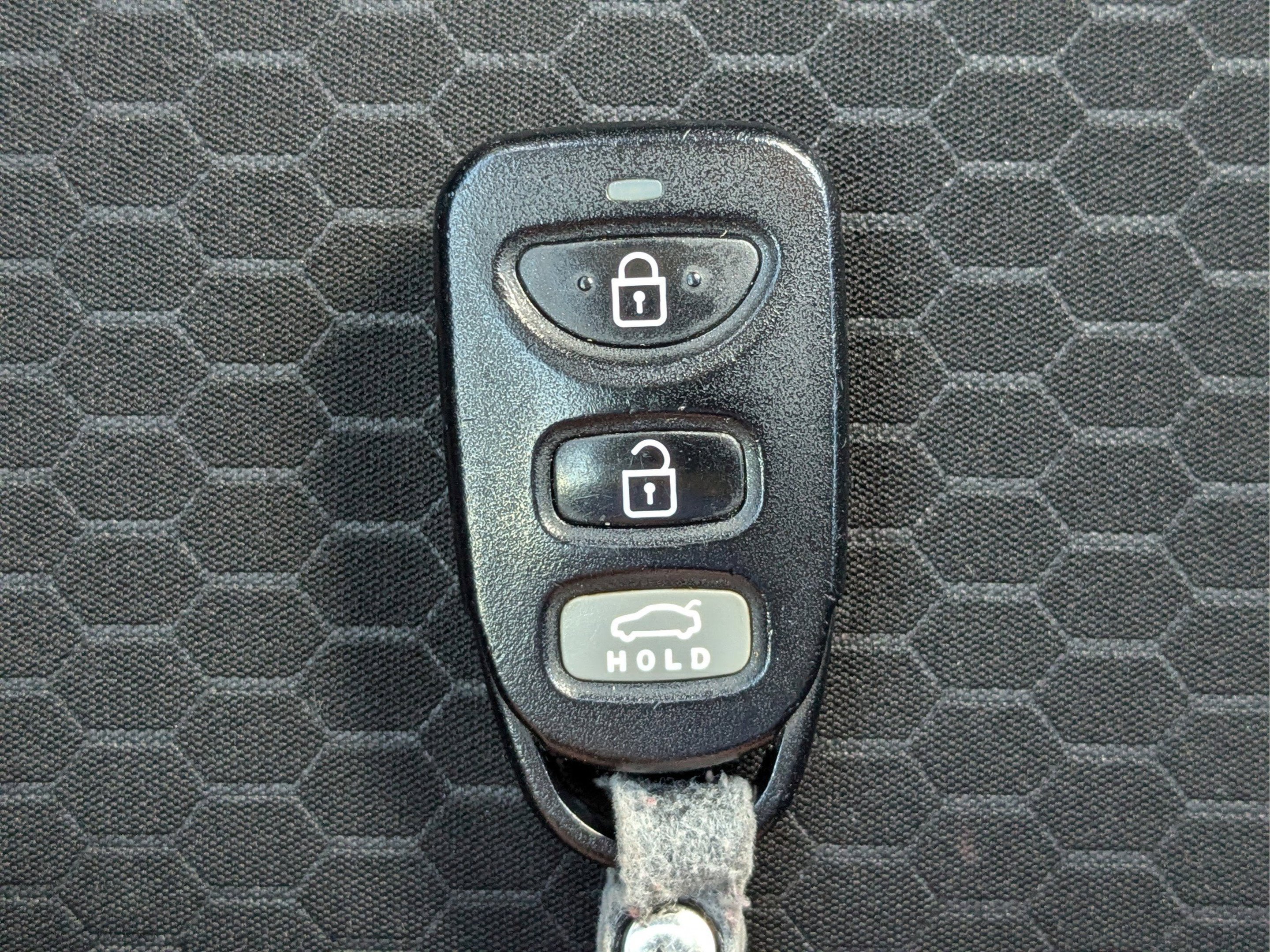 Used 2020 Hyundai Elantra SE w/ Cargo Package (C1) FWD image 26