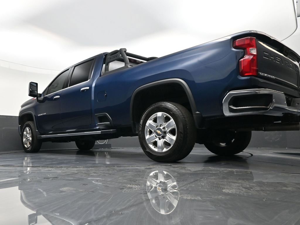 Used 2022 Chevrolet Silverado 2500 LTZ w/ LTZ Premium Package image 22