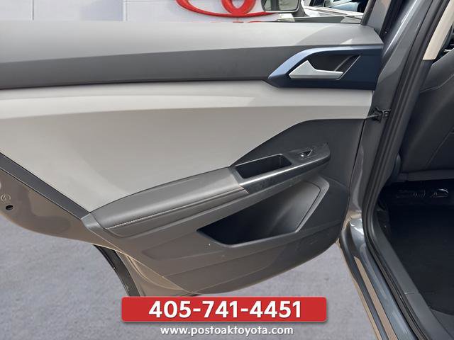 Used 2024 Volkswagen Taos SE FWD image 21