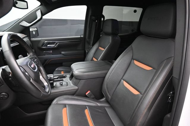 Used 2025 GMC Sierra 1500 AT4 w/ AT4 Premium Package AWD/4WD image 17