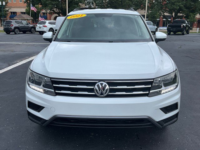 Used 2021 Volkswagen Tiguan S image 2