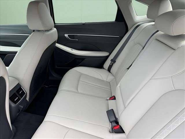 Certified 2023 Hyundai Sonata Limited FWD image 10