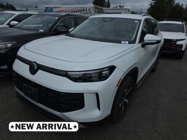 Used 2025 Volkswagen Tiguan SE