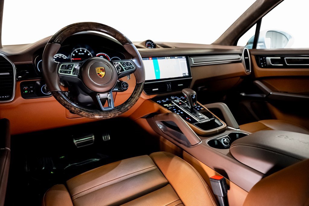 Used 2021 Porsche Cayenne Turbo image 35