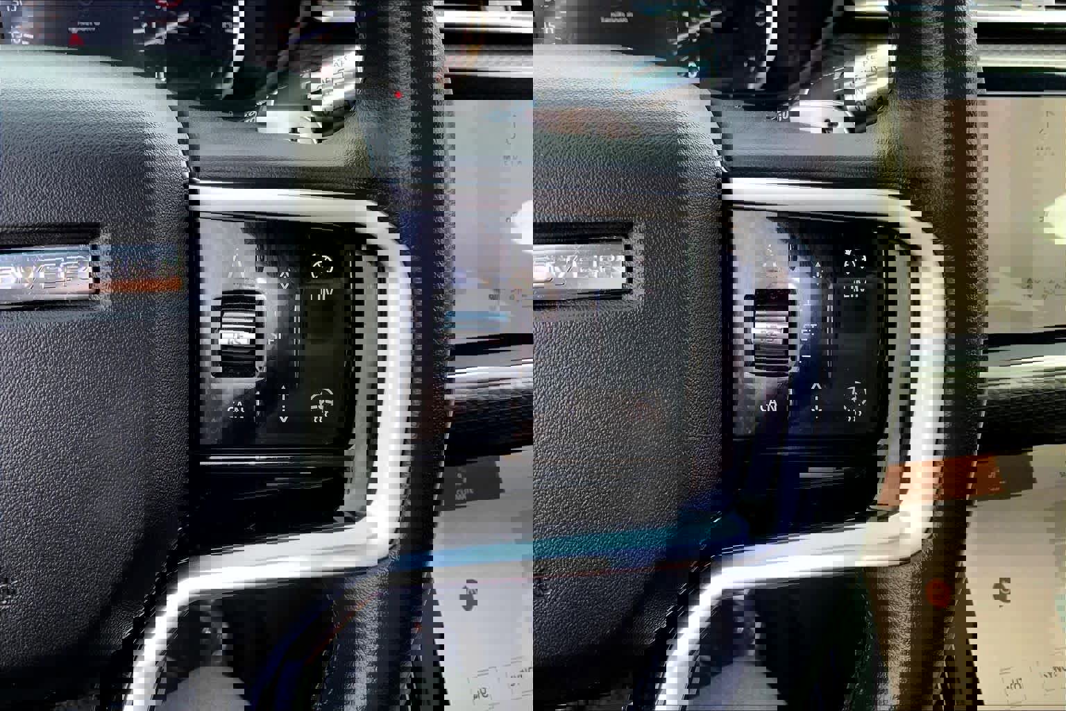 Used 2023 Land Rover Range Rover Velar R-Dynamic S image 22