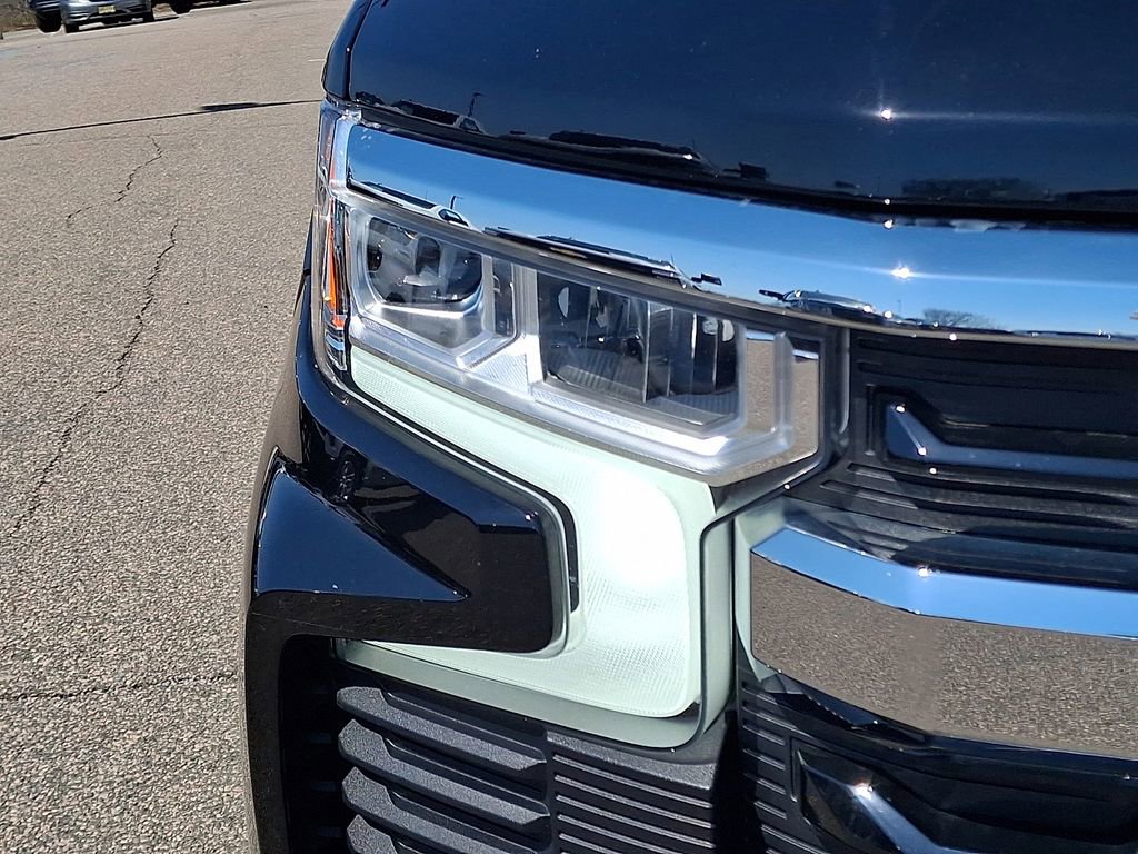 Used 2022 Chevrolet Silverado 1500 LT AWD/4WD image 12