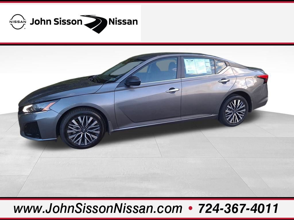 Used 2024 Nissan Altima 2.5 SV