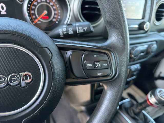 Used 2020 Jeep Wrangler Sport AWD/4WD image 16