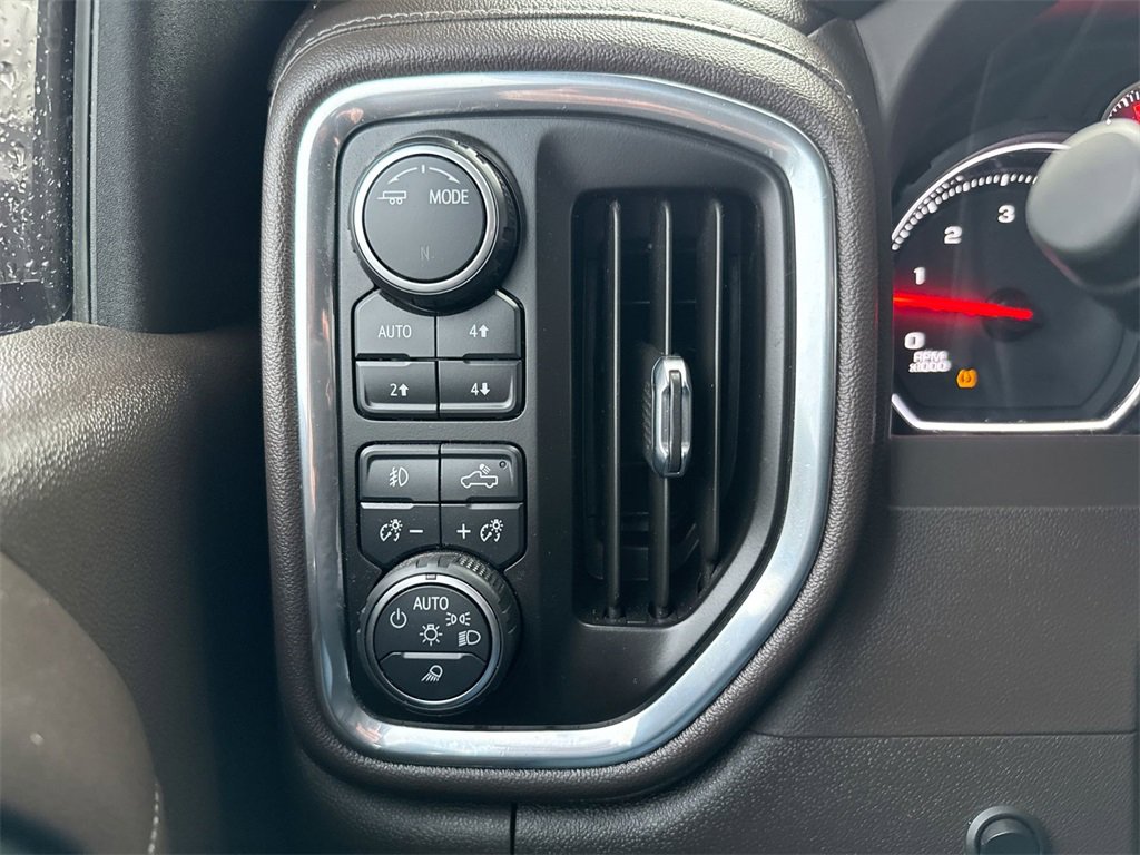 Used 2023 Chevrolet Silverado 2500 LTZ w/ LTZ Convenience Package image 17