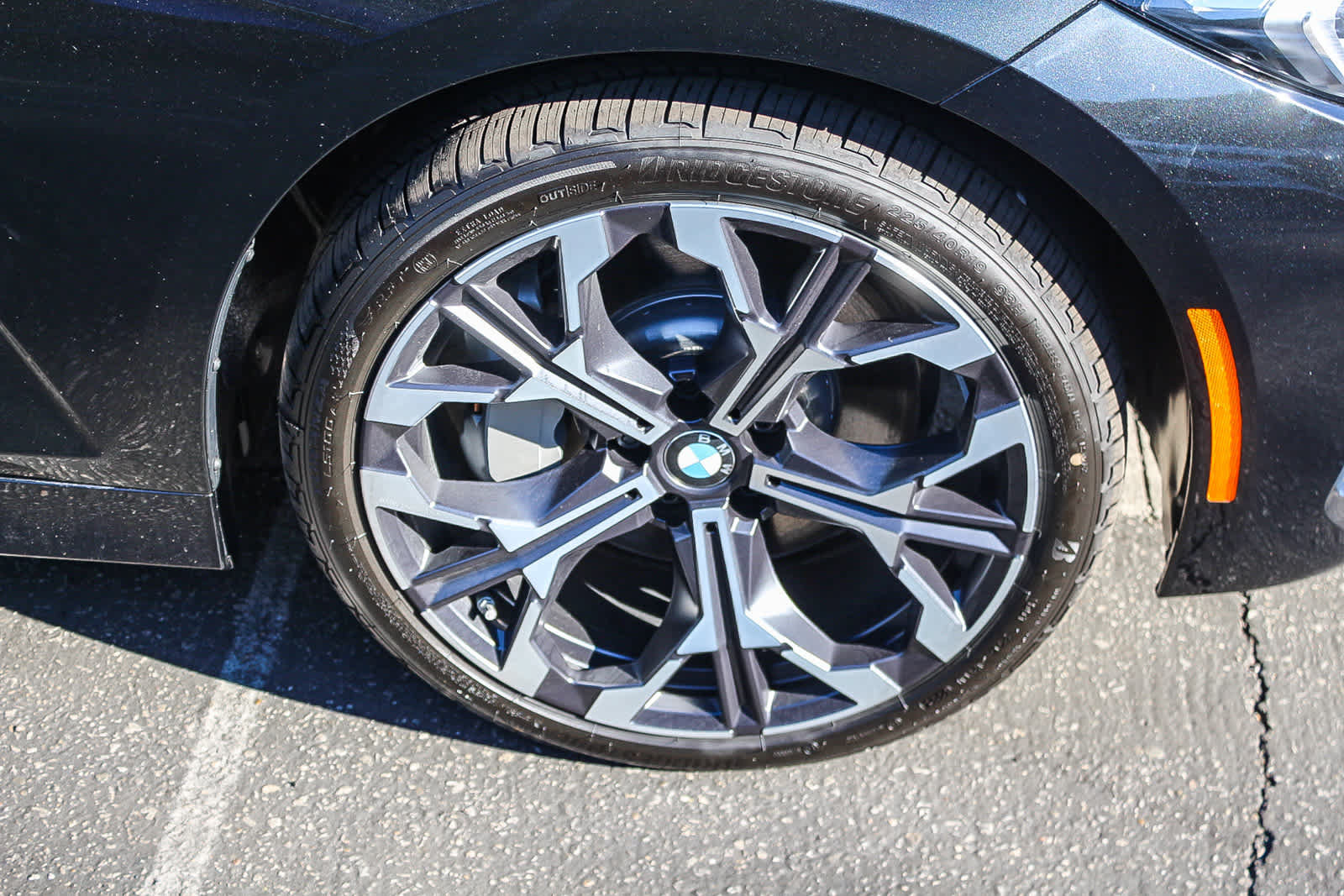 Used 2026 BMW 330i Sedan w/ Convenience Package RWD image 9