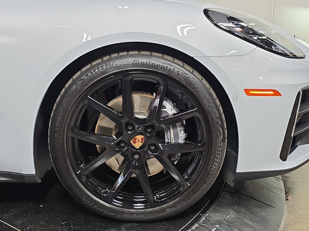 Certified 2026 Porsche Panamera RWD image 11
