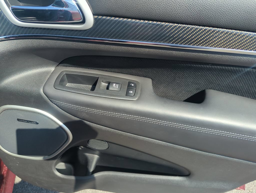 Used 2019 Jeep Grand Cherokee SRT AWD/4WD image 32