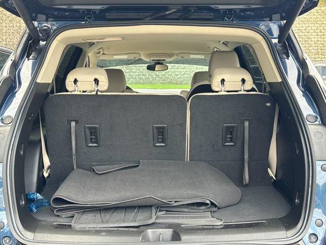 Used 2023 Buick Enclave Essence FWD image 13