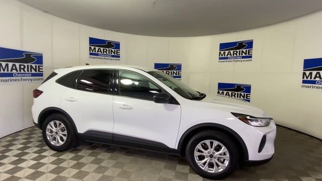 Used 2025 Ford Escape Active FWD image 3