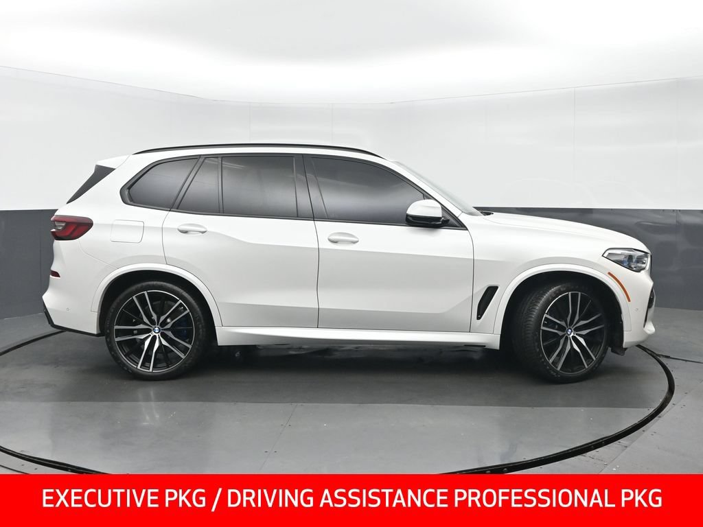 Used 2022 BMW X5 M50i w/ Executive Package AWD/4WD image 2
