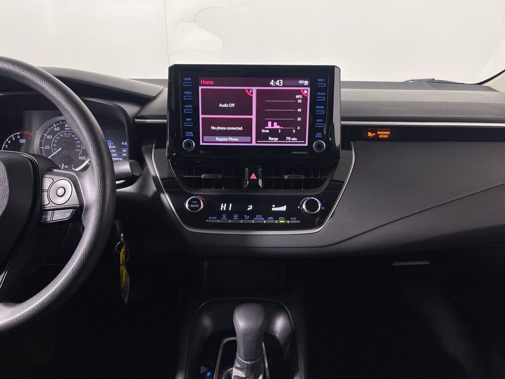 Used 2022 Toyota Corolla LE image 17