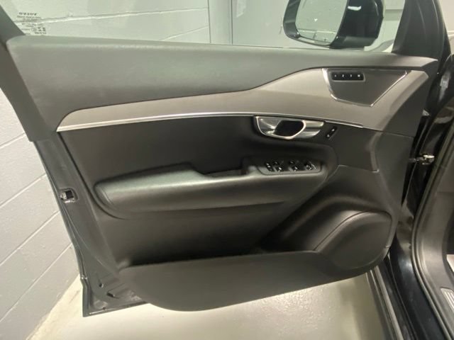 Used 2023 Volvo XC90 B5 Core w/ Protection Package Premier AWD/4WD image 7