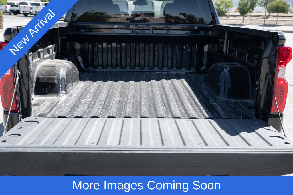 Used 2025 Chevrolet Silverado 1500 LT RWD image 14