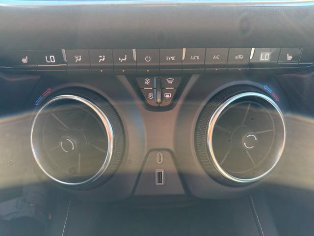 Used 2025 Chevrolet Blazer LT w/ Driver Confidence Package FWD image 30